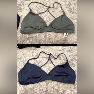 2 Victoria’s Secret bralettes